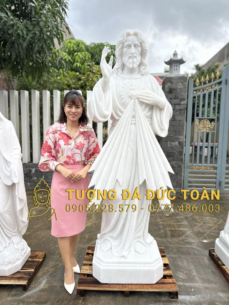 Tượng Chúa Thương Xót Đá Cẩm Thạch Đà Nẵng cao 2,3m – 11