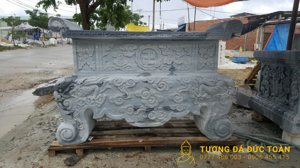 Bàn Lễ Đá Xám Nguyên Khối Non Nước Đà Nẵng