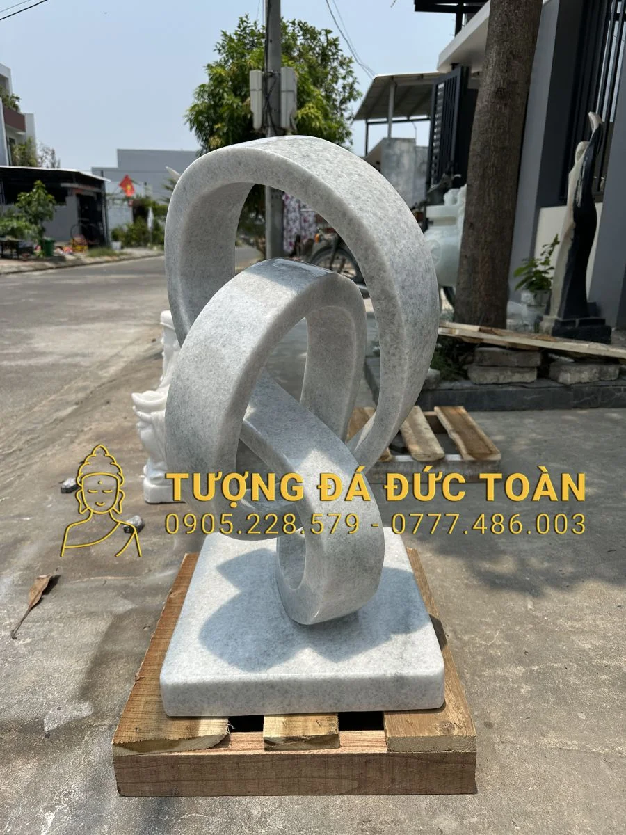 TƯỢNG ĐÁ NGHỆ THUẬT_VÒNG XOAY LUÂN HỒI