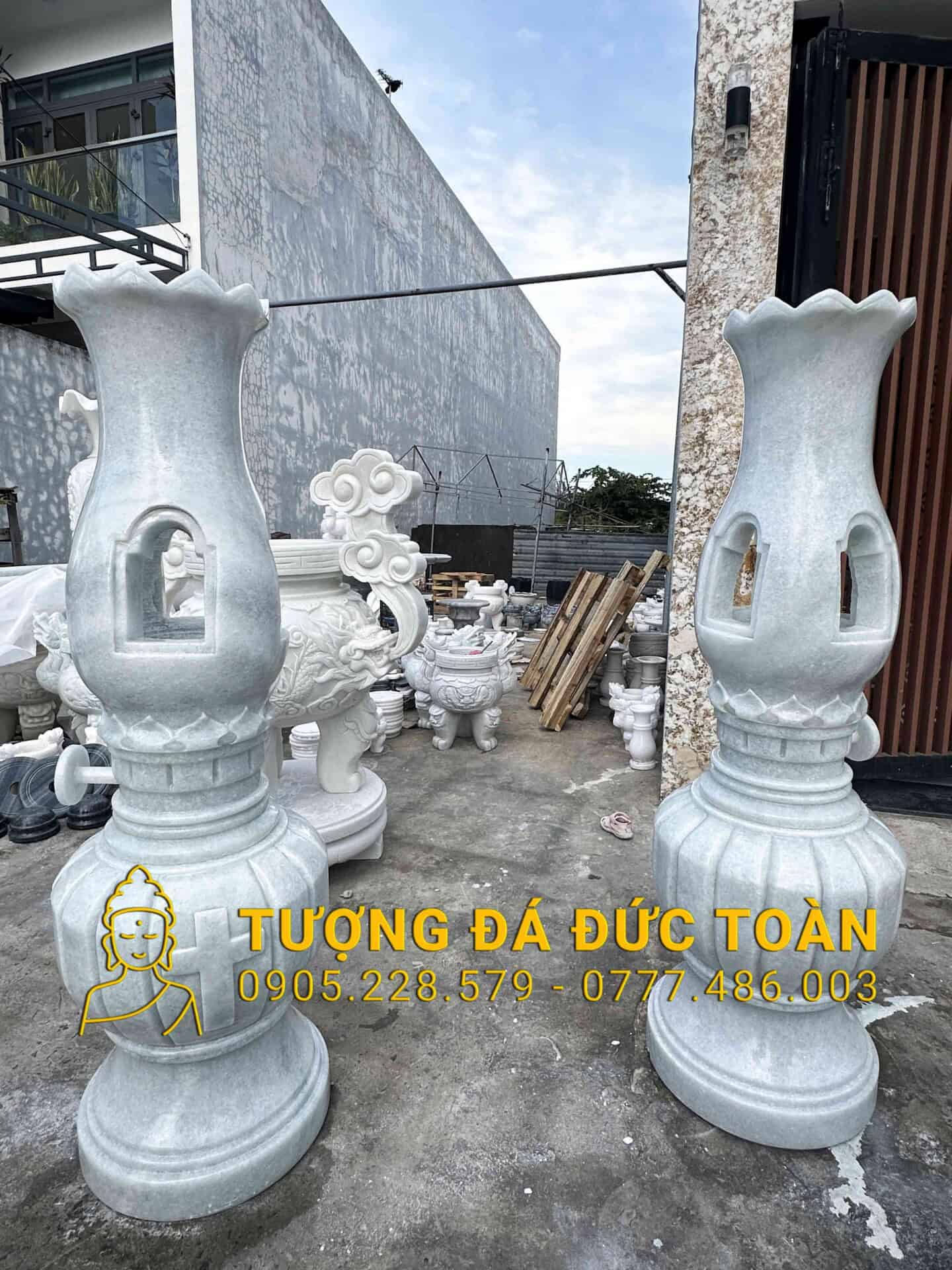 ĐÈN ĐÁ CẨM THẠCH XÁM CAO 1,5M DD_37
