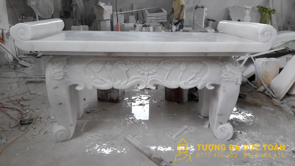 Bàn Thờ Đá Trắng Ngoài Trời Non Nước Đà Nẵng