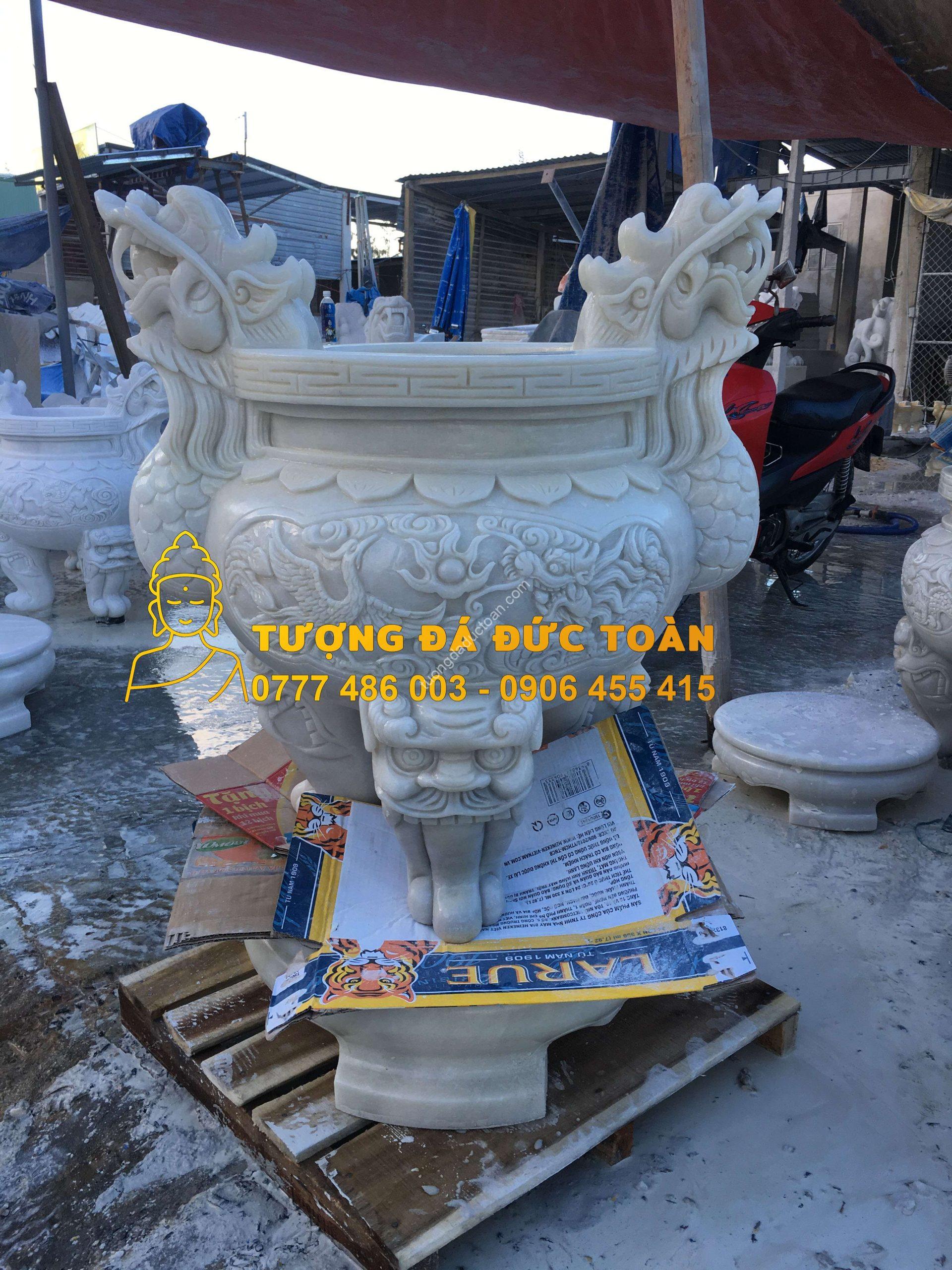 Lư Hương Đá Trắng Chạm Khắc Rồng Nguyên Khối
