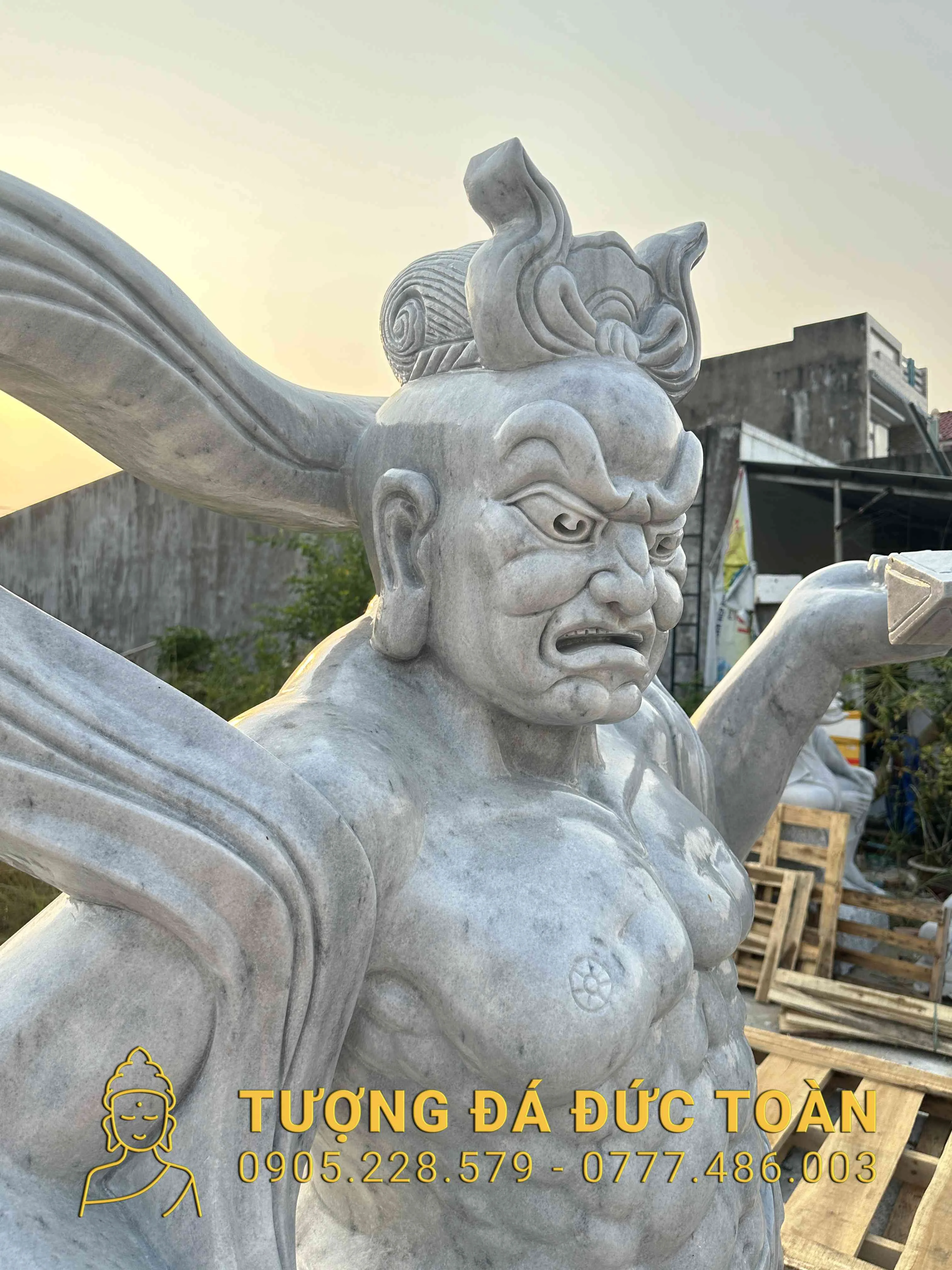 Góc nhìn phụ