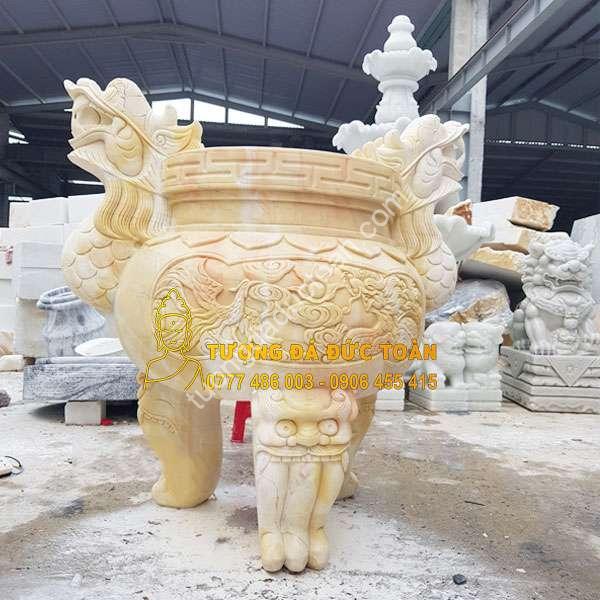 Lư Hương Đá Cẩm Thạch Vàng Chạm Khắc Nguyên Khối