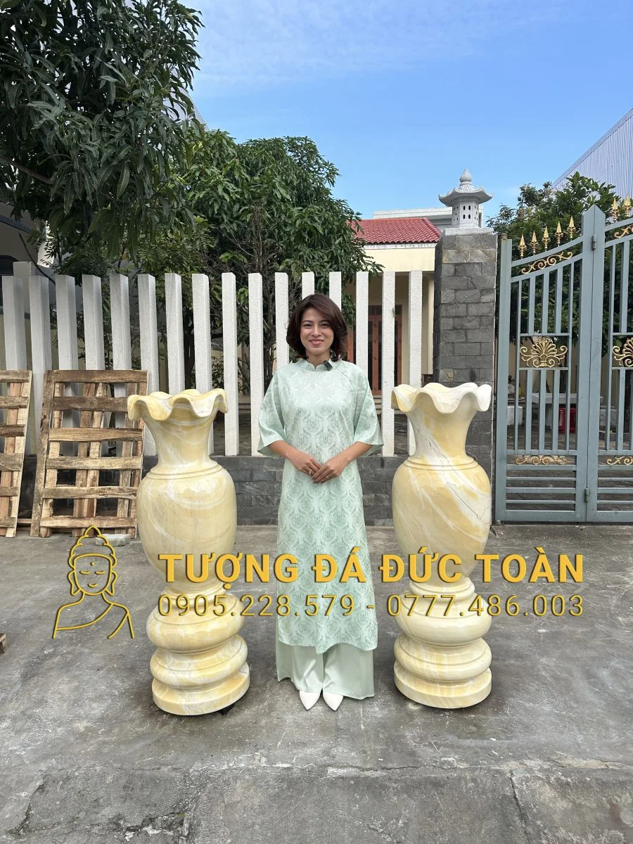 LỤC BÌNH ĐÁ CẨM THẠCH VÀNG NGUYÊN KHỐI CAO 1,2M