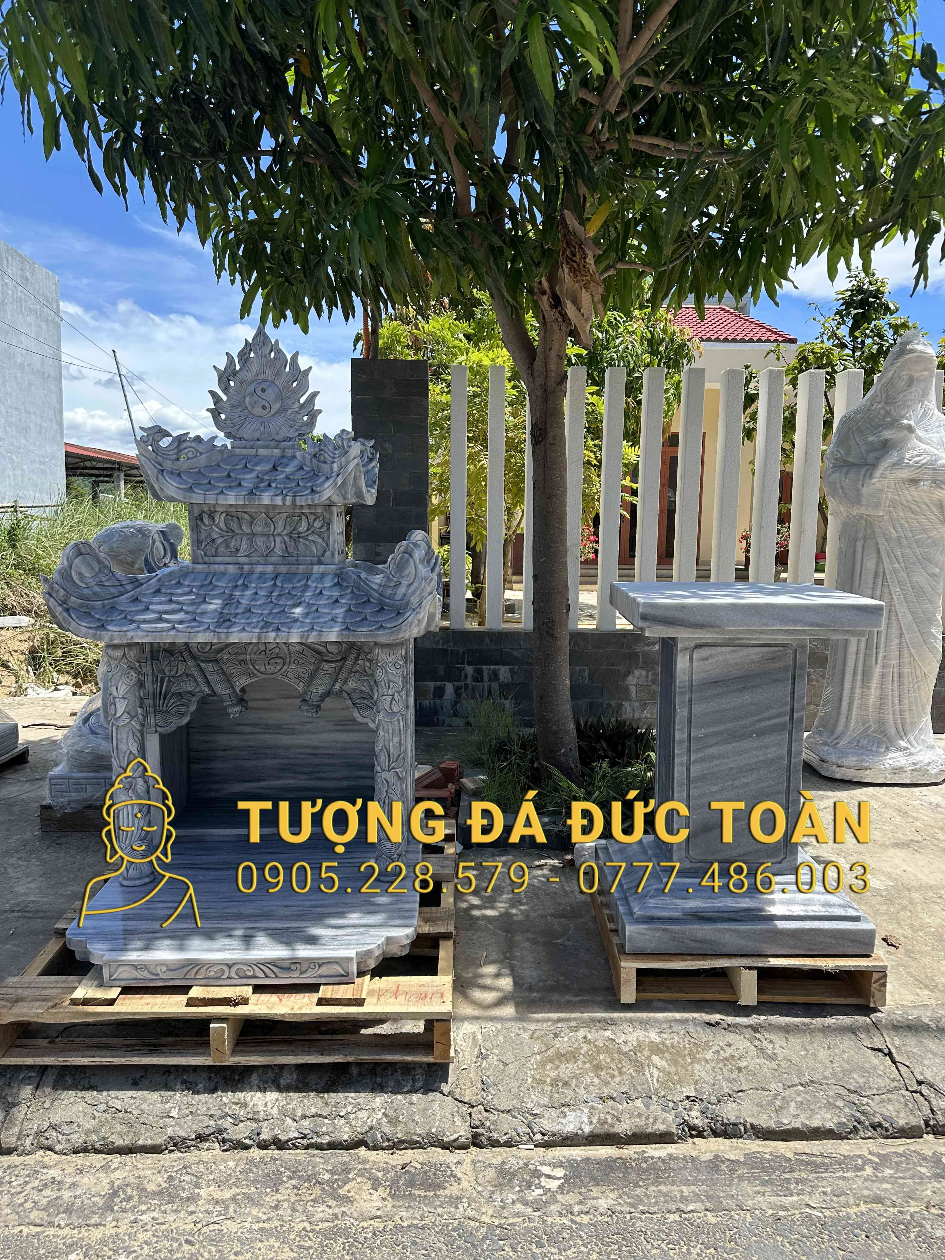 KHÓM THỜ ĐÁ NGUYÊN KHỐI ĐÀ NẴNG
