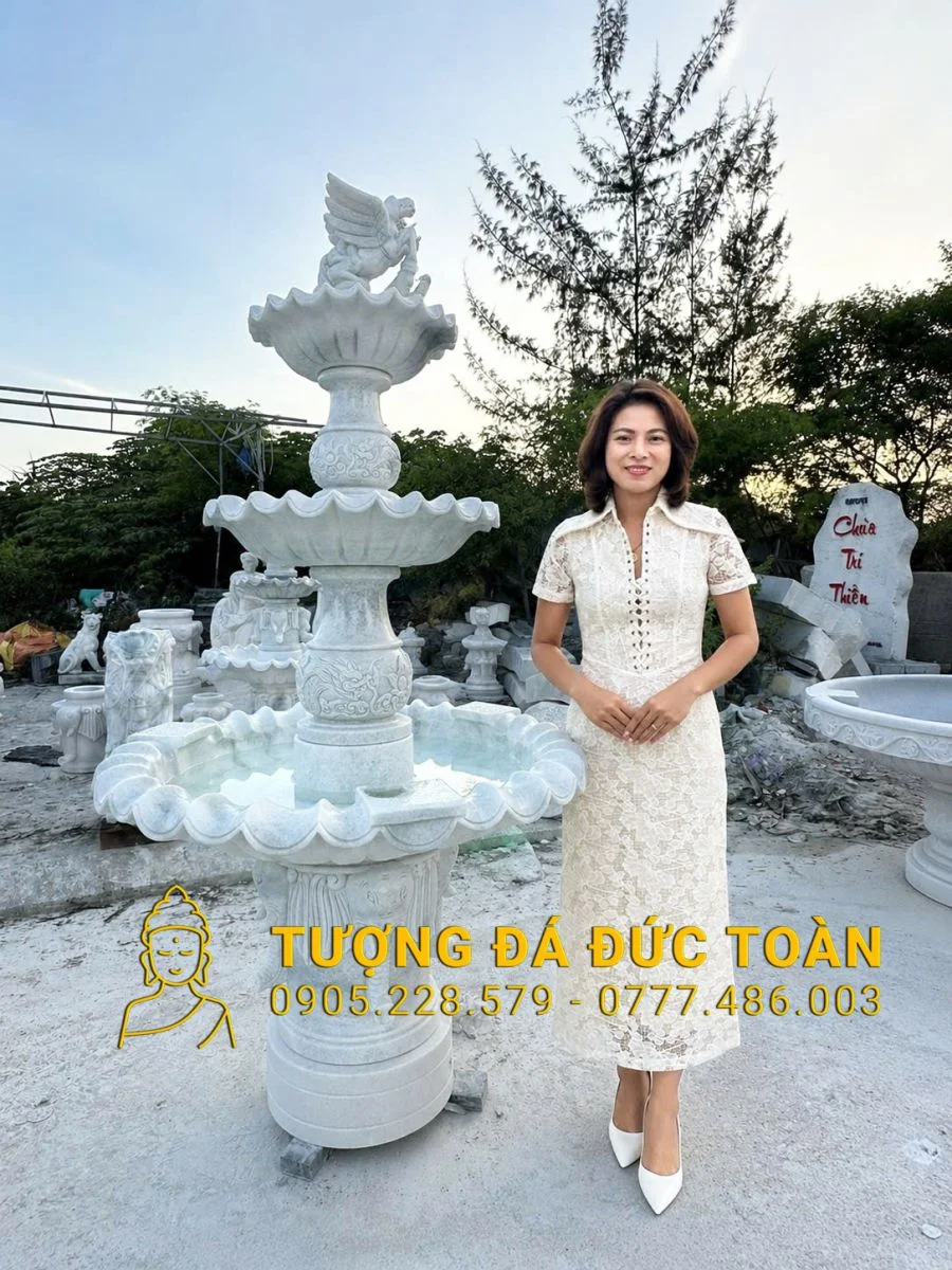 ĐÀI PHUN NƯỚC BẰNG ĐÁ CẨM THẠCH TRẮNG NGUYÊN KHỐI