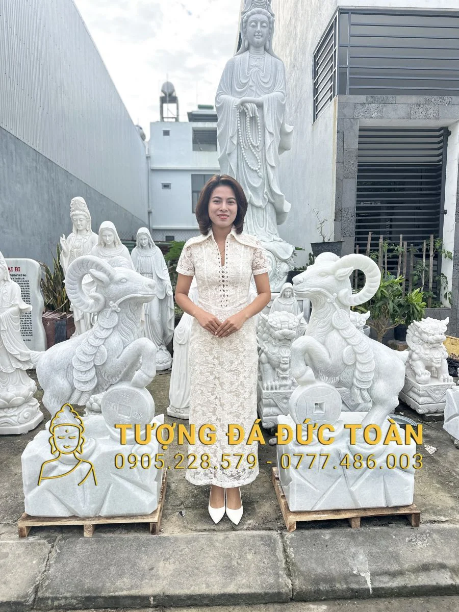 CẶP TƯỢNG DÊ BẰNG ĐÁ NGUYÊN KHỐI GIA CÔNG THEO MẪU CAO 1,2M