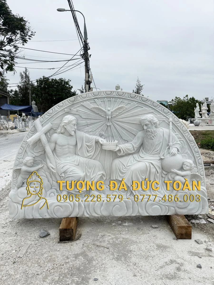 PHÙ ĐIÊU CHÚA BA NGÔI BẰNG ĐÁ